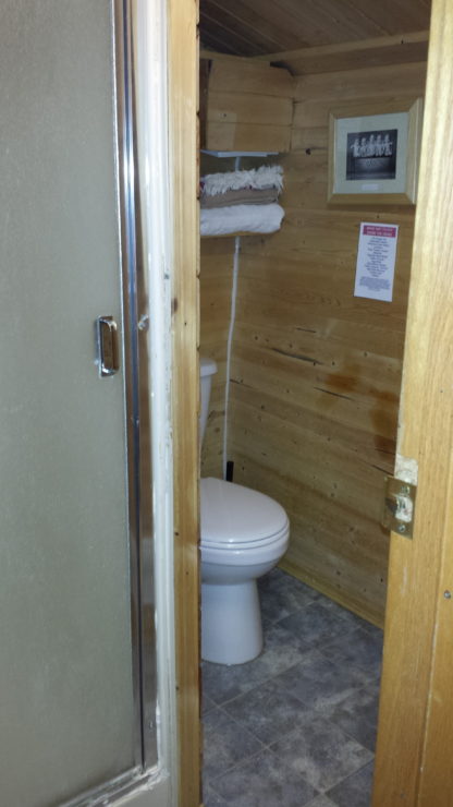 Log Cabin washroom/shower